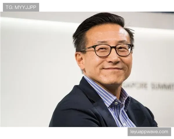 唐佳豪训练完直接去奢侈品店扫货,这反差谁懂啊 唐佳豪训练完直接去奢侈品店扫货,这反差谁懂啊