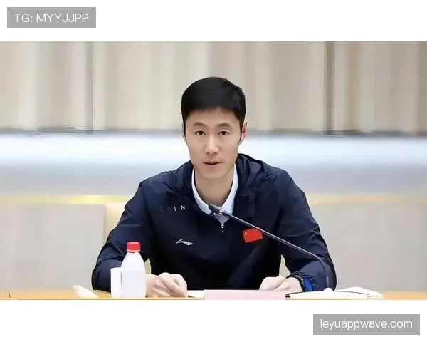 王励勤打完球扔鞋子?这脾气平时谁敢招惹他啊! 王励勤打完球扔鞋子?这脾气平时谁敢招惹他啊!